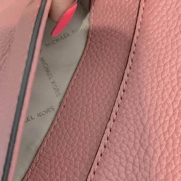 Michael Kors Medium Crossbody Bag/Satchel - Picture 9 of 10